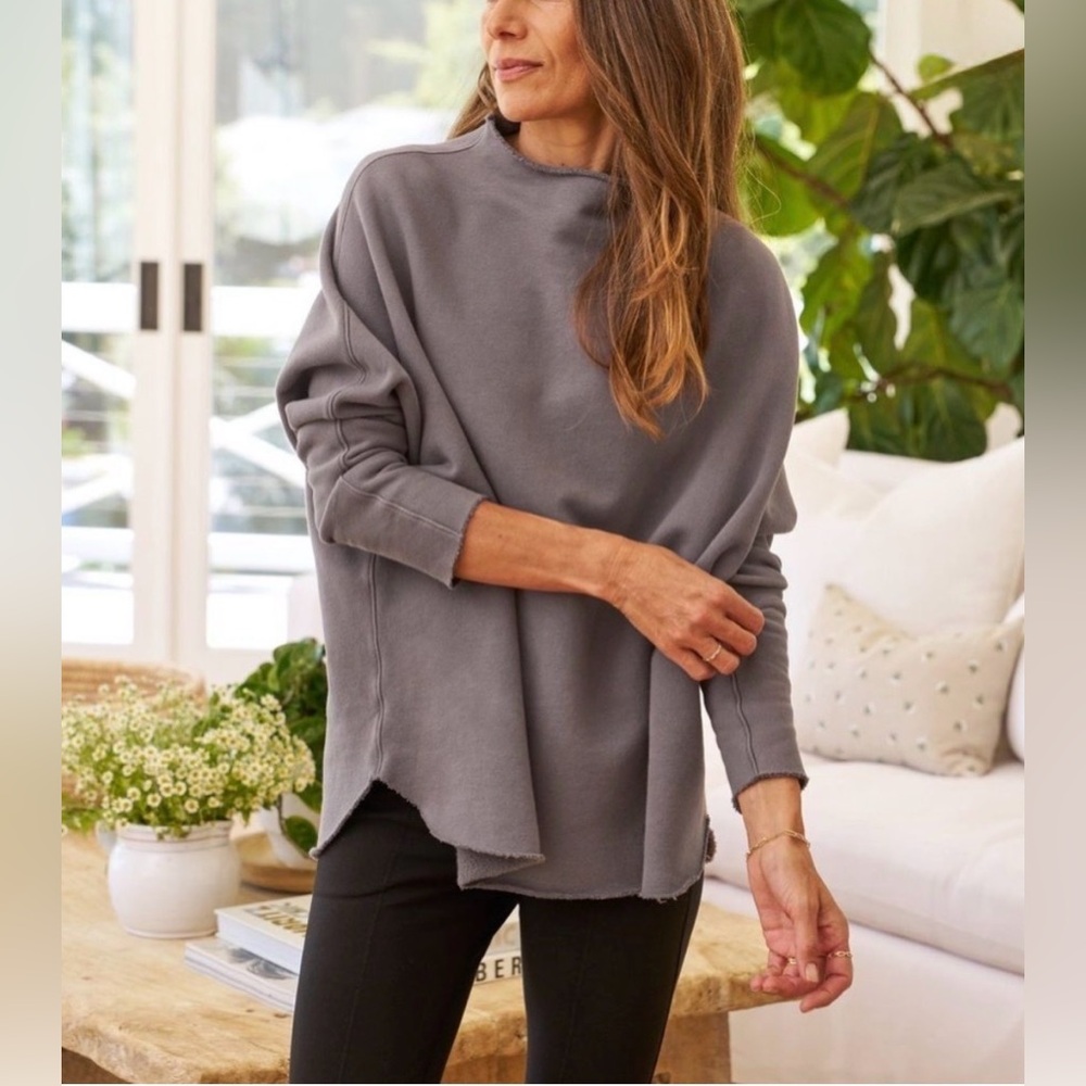 Effie Funnel Neck Capelet in Elephant Oversized Sweatshirt Sz S